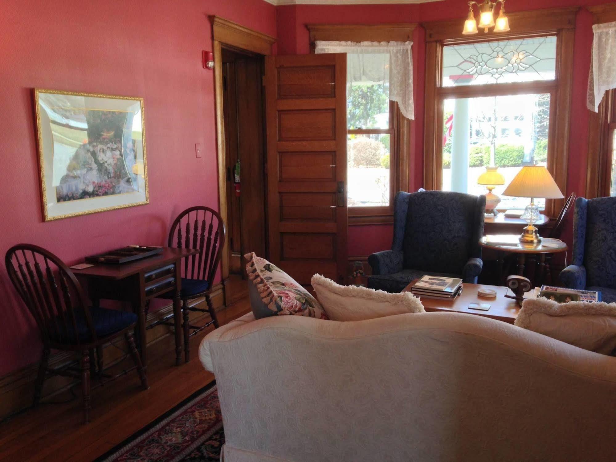 Harrison House Bed & Breakfast Naperville Extérieur photo