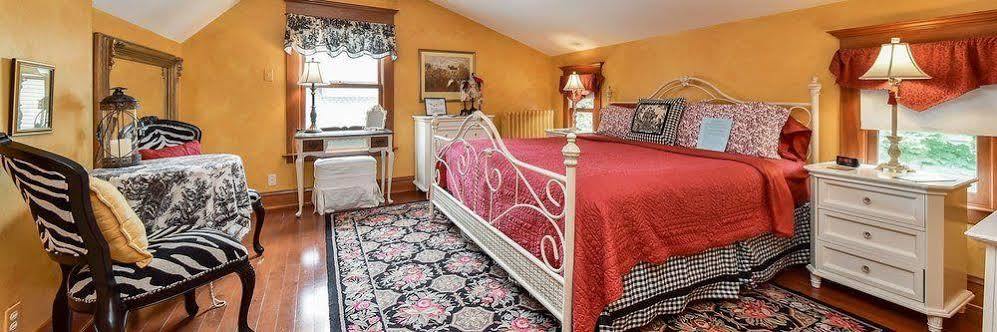 Harrison House Bed & Breakfast Naperville Extérieur photo